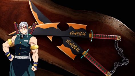 Tengen Uzui con sus espadas
