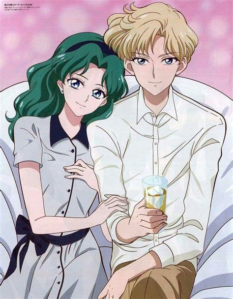Haruka y Michiru tomadas de la mano