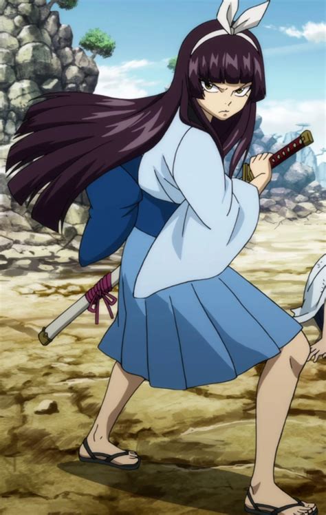 Kagura Mikazuchi en su atuendo característico