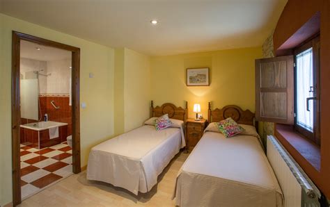 Habitación Doble Superior con dos camas individuales