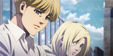 Armin Arlert planeando la captura de Annie