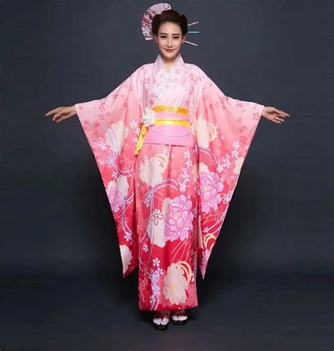 Kimono tradicional japonés