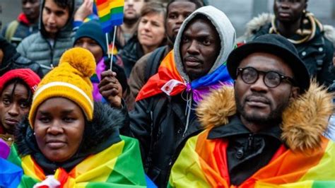 Manifestantes en contra de la penalización de la homosexualidad