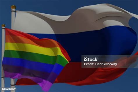 Bandera LGBT y bandera rusa