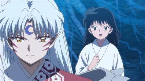 Escena de Sesshomaru y Rin arrodillados, a punto de besarse apasionadamente