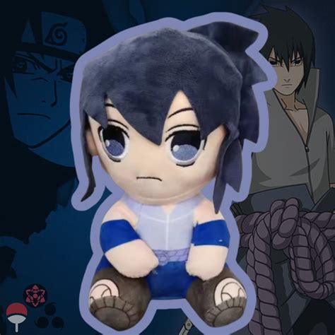 Detalle del rostro del peluche de Sasuke Uchiha