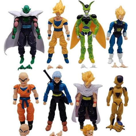 Figuras articuladas de personajes de Dragon Ball en acción