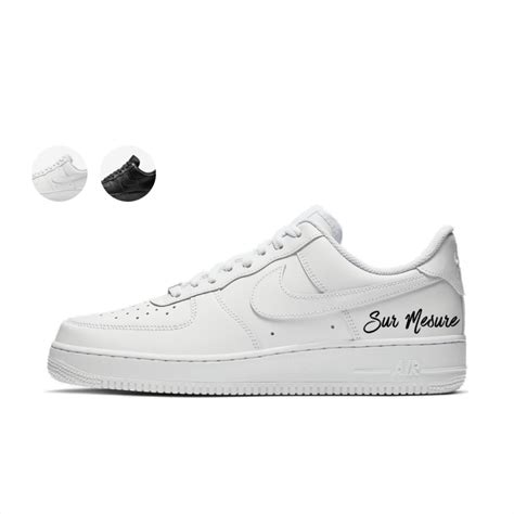 Zapatillas Nike Air Force 1 personalizadas con temática de Itachi Uchiha