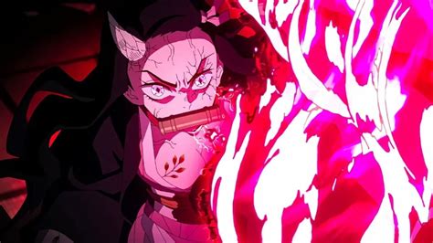Nezuko utilizando su fuego curativo