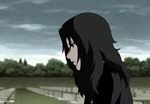 Kurenai en la tumba de Asuma