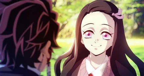 Nezuko Kamado resistiendo la luz del sol