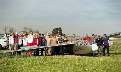 Pilotos en formación en un aeroclub