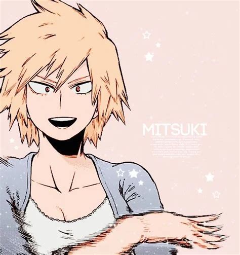 Mitsuki Bakugo mostrando su piel hidratada
