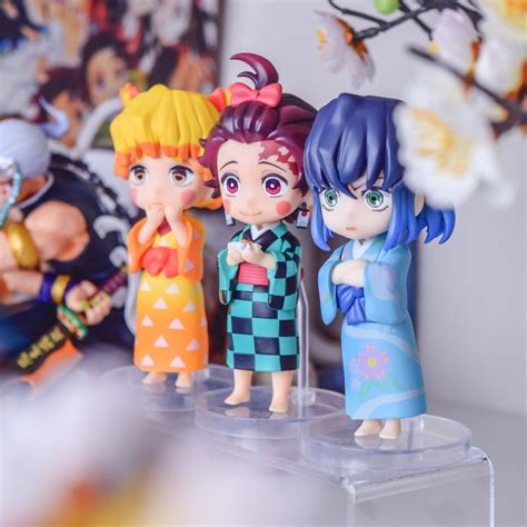Figuras de acción de los personajes principales de Demon Slayer