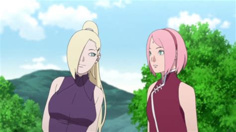 Ino y Sakura luchando en los Exámenes Chunin
