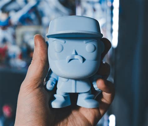 Tabla comparativa de Funko Pop auténtico vs. falsificado