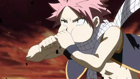 Natsu usando el Rugido del Dragón de Fuego