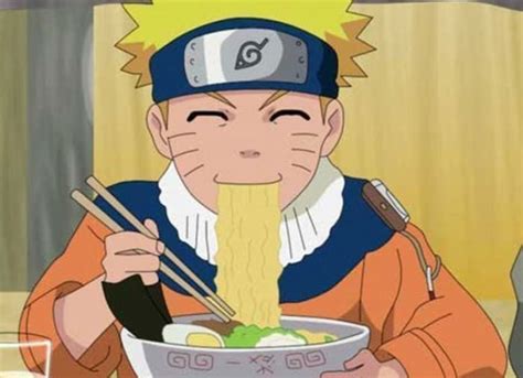 Naruto comiendo un hongo misterioso
