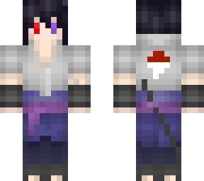 Captura de pantalla de un jugador de Minecraft usando una skin de Sasuke Uchiha