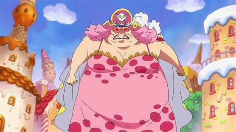 Comparación de Big Mom a los 5 años y en su adultez