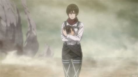 Mikasa con la cabeza de Eren y la bufanda