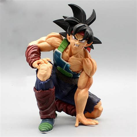 Figuras de Bardock de diferentes colores