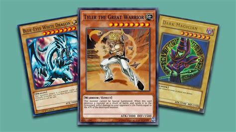 Imagen de cartas de Yu-Gi-Oh! dispuestas en una mesa, simbolizando la estrategia y la toma de decisiones.