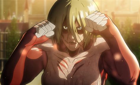 Annie Leonhart en su forma de Titán Hembra