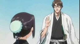 Sōsuke Aizen y Momo Hinamori en la 5ª División.