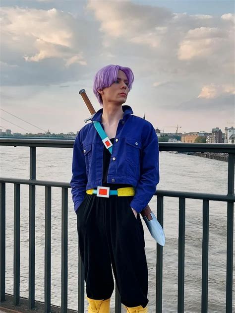Cosplay de Trunks en una convención
