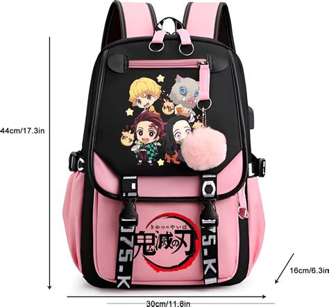 Colección de mochilas de anime con diversos personajes populares