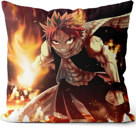 Personajes de Fairy Tail en un cojín