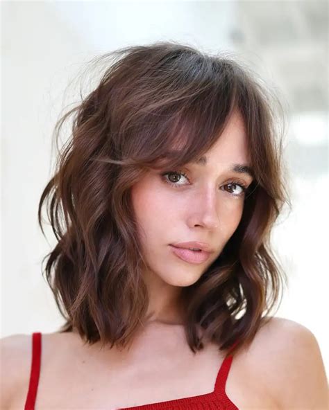 Corte de pelo con flequillo cortina