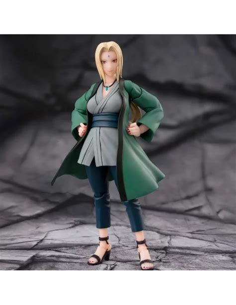 Detalle de figura de Tsunade