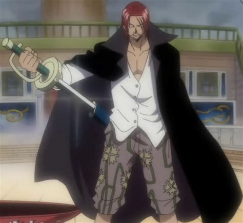 Misterioso espadachín con parecido a Shanks
