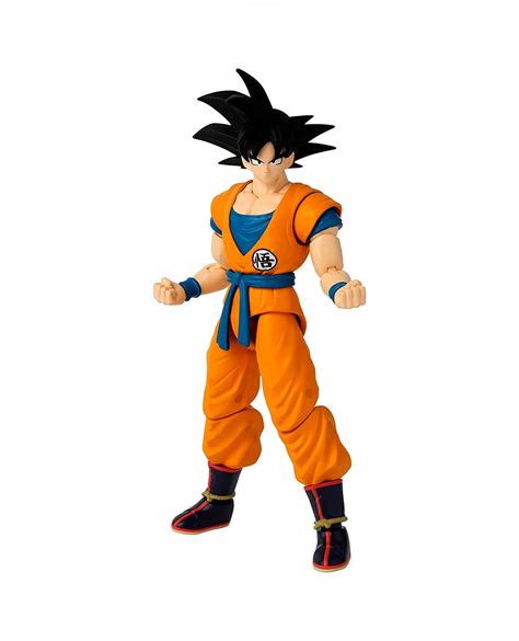 Detalle de una figura de Goku