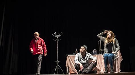 Arte conceptual de una escena de acción en un cómic BL