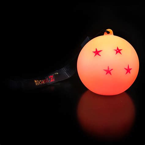 Lámpara Bola de Dragón encendida