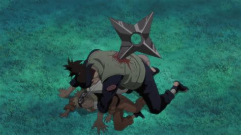 Iruka y Naruto compartiendo un momento