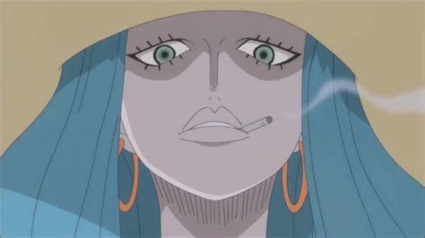 Charlotte Amande con su sombrero característico