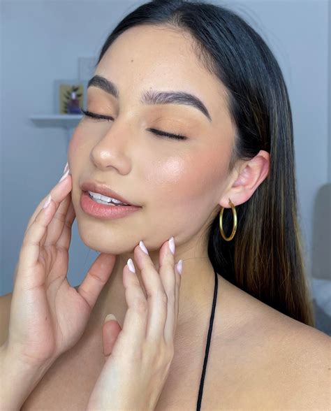 Maquillaje natural para cosplay de Tsunade