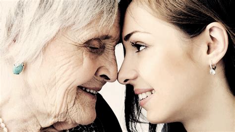 Imagen de Gloriosa en su juventud y en su vejez