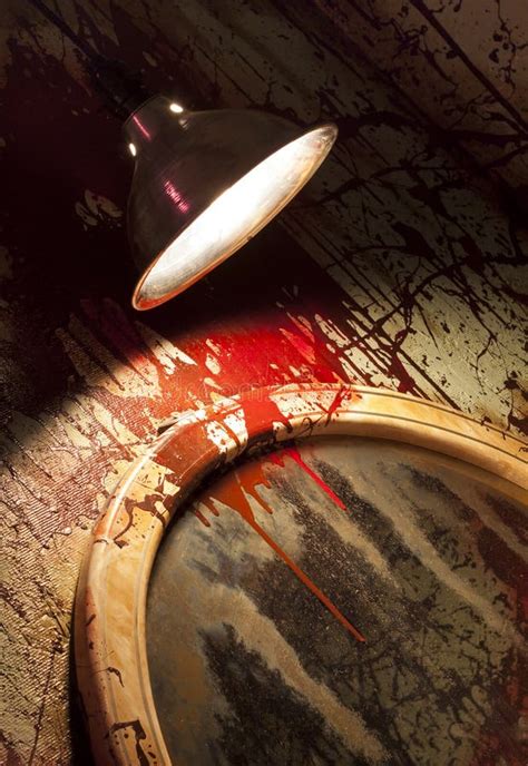 Espejo manchado de sangre