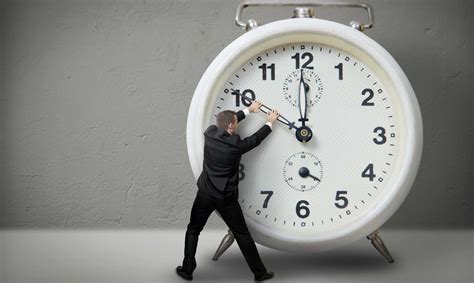 Gurdo usando su habilidad de detener el tiempo