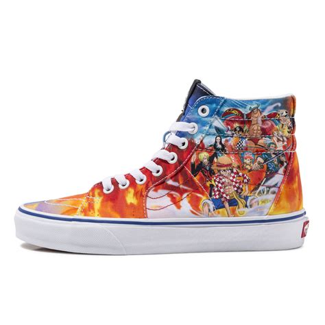 Logotipos de piratas de One Piece en el interior de las zapatillas personalizadas