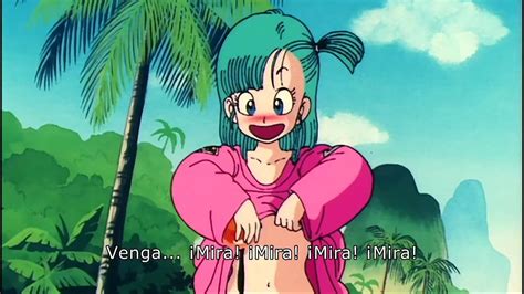 Recreación de Bulma mostrando sus bragas al Maestro Roshi