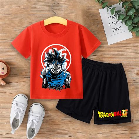 Camisetas y pantalones cortos de Dragon Ball