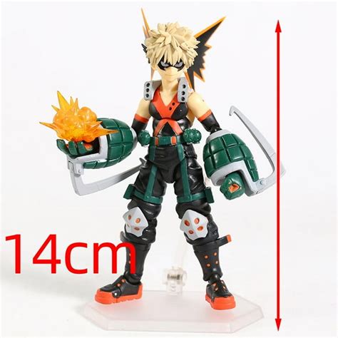 Figura de acción de Katsuki Bakugo en pose dinámica