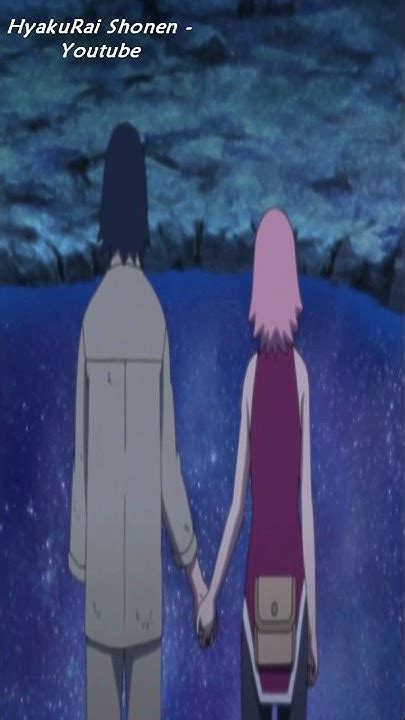 Sakura y Sasuke tomados de la mano, él con expresión celosa