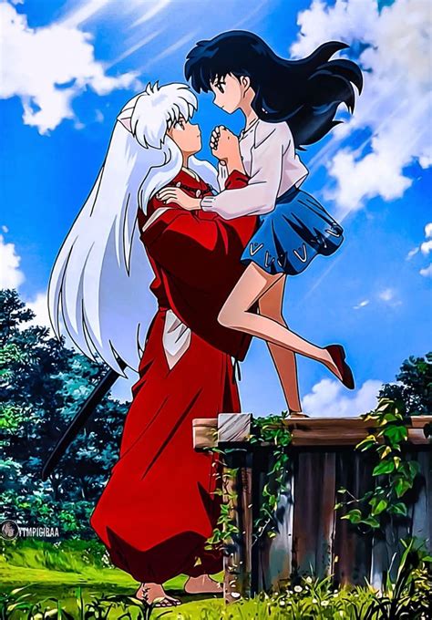 Inuyasha y su doble en una pose íntima, Miroku observando